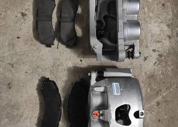 Kompletne nowe zaciski do Dodge Ram 2500 / 3500 klocki