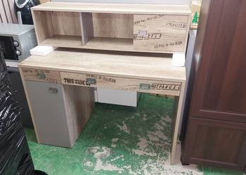 Biurko Vox Voyager z półką wiszącą