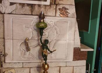 Figuralna=sprawna lampa naftowa z brązu