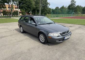 Volvo V40 2003 rok 1.9TD kombi, klimatyzacja, hak