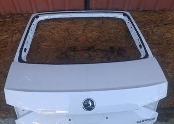 Klapa bagażnika tylna Skoda Superb III 3V3 sedan nr 3V5827159 oryginał
