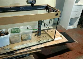 Akwarium 200l 100x40x50 z wyposarzeniem: pompki, filtr, karmnik, pokrywa, l