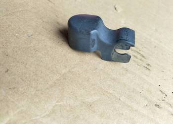 FORD FIESTA MK3 OSŁONA ZAŚLEPKA ŚRUBY RAMION WYCIERACZKI