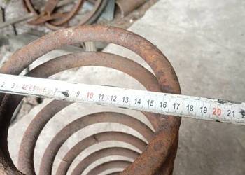 Sprężyny kolejowe duże. Sprężyny kolejowe duże.