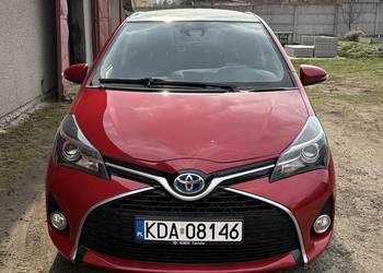 Toyota Yaris 2016r. Hybryd 100 Dynamic+Smart