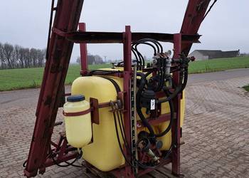 Opryskiwacz Hardi 800 litrów 12 metrów