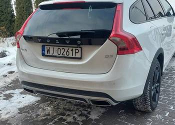 Volvo V60 cross country
