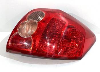 LAMPA PRAWY TYŁ TOYOTA AURIS I Hatchback 06-12 ŚWIATŁO TYLNA, PRAWA