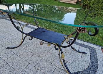 Stolik szklany +narożny kuty stelaż Stolik szklany +narożny kuty stelaż