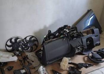 Części Ford Edge 2019 błotnik poduszka zbiornik kokpit Części Ford Edge 2019 błotnik poduszka zbiornik kokpit