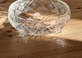 średnia misa kryształowa typu bombonierka