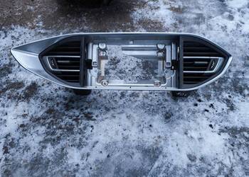 Peugeot 308 2 środkowa kratka nawiewu