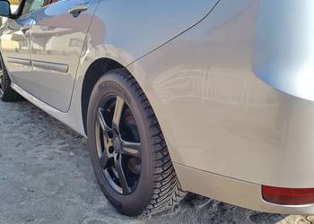 Opony całoroczne 225/55 R16 99V