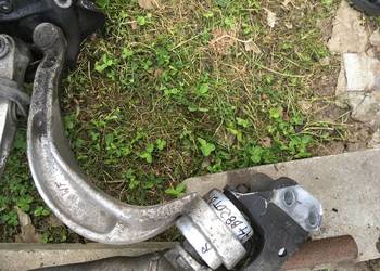 WAHACZ PRAWY DOLNY AUDI A4 A5 Q5 8K0407696F