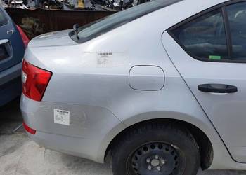 ĆWIARTKA BŁOTNIK PRAWY TYŁ SKODA OCTAVIA III LA7W