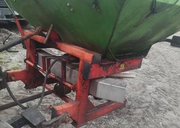 Rozsiewacz nawozu dwutalerzowy Agro-tom