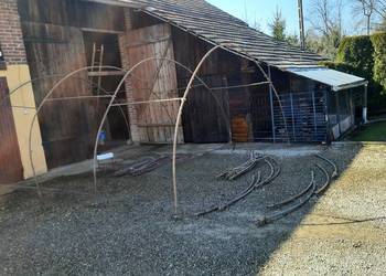 Stelaż namiotu wojskowego