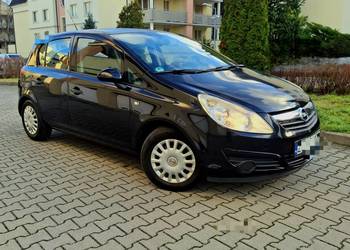 Opel Corsa - 5 drzwi - benzyna.