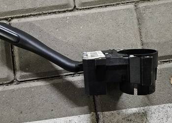 Manetka przełącznik kierunkowskazów VW Volkswagen  Golf 4 IV
