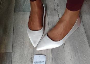 (41) ASOS Design) Białe baleriny wieczorowe z Londynu, NOWE