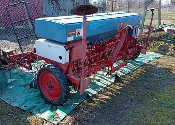 Sprzedam siewnik Issaria-6000