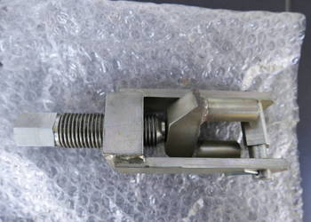 BWP ŚCIĄGACZ DO ŁĄCZNIKÓW GĄSIENIC