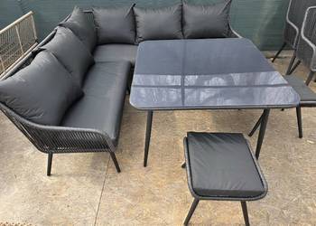 Duży narożnik ogrodowy Malta black stolik pufy technorattan poduchy