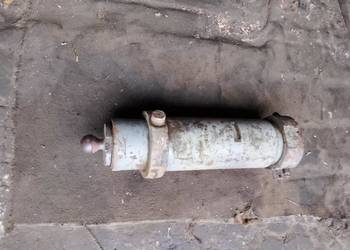 Siłownik przyczepy 6t i nie tylko