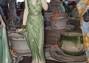 Faye. Figurka. The Royal Doulton. Dama w zielonej sukni. Faye. Figurka. The Royal Doulton. Dama w zielonej sukni.