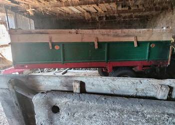 Rozrzutnik obornika jedno osiowy