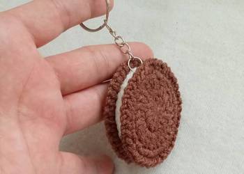 Ciasteczko Oreo wykonane na szydełku brelok zawieszka