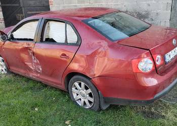 Sprzedam kompletna klapę bagażnika Volkswagen Jetta 2005-2010
