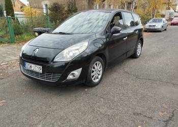 Renault Grand Scenic 2010 rok