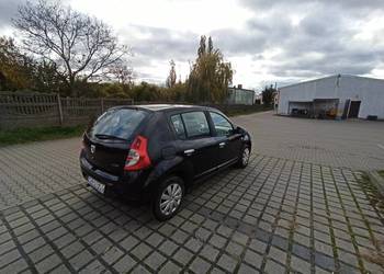 Sprzedam Dacie Sandero 2009r. 1.4 mpi - gaz Jeden właściciel od nowości. Sprzedam Dacie Sandero 2009r. 1.4 mpi - gaz Jeden właściciel od nowości.