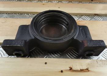 Wspornik mostu Valtra 8950 {Carraro}