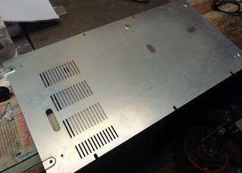 Magnetofon MDS 442 płyta dolna, tył, góra.
