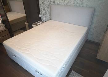 Łóżko małżeńskie + markowy materac - Jak nowe!