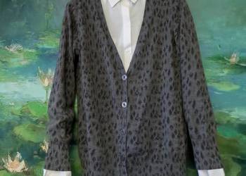 elegancki długi sweter zapinany kardigan narzutka wizytowy ciepły