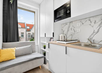 Nowoczesny pokój z prywatną łazienką obok uczelni.