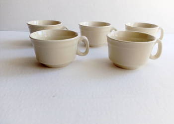 małe filiżanki Pruszków porcelit vintage PRL