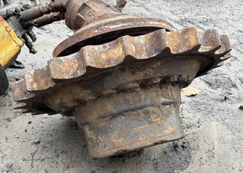 O&K OiK RH6 Zwolnica Napęd Jazdy Do Koparki CZĘŚCI