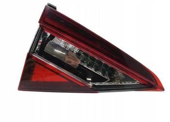 LAMPA TYŁ W KLAPĘ LEWA SEDAN EU  3V5945307D Skoda Superb III (2015-2024)