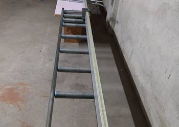 Stół rolkowy , podajnik ,culaga alu. 2 szt do piły stołowej