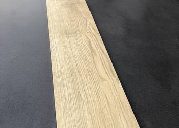 Gres drewnopodobny AMBER OAK 20x120 gat. 1