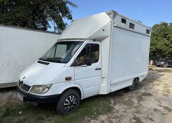 Okazja! Mercedes 2.1 do przewozu żywych zwierząt