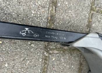 Toyota -relingi dachowe -