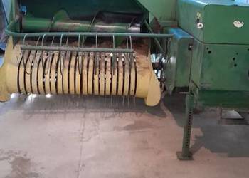 Prasa John Deere 336