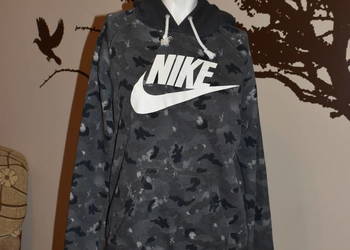 Modna Bluza Nike z Efektem Plam