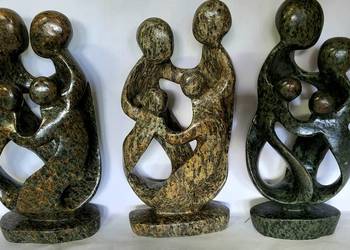 Abstrakt rzeźba afrykańska z kamienia