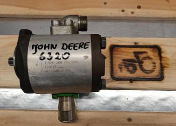 John Deere 6220 {Pompa robocza HEMA AL200830 046}